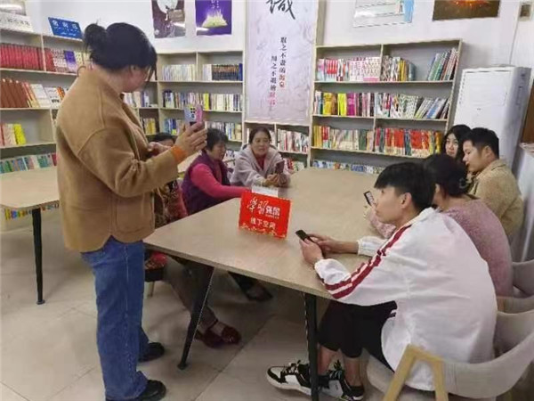 膠州市李哥莊鎮：“學習強國”走進農家書屋宣傳推廣活動